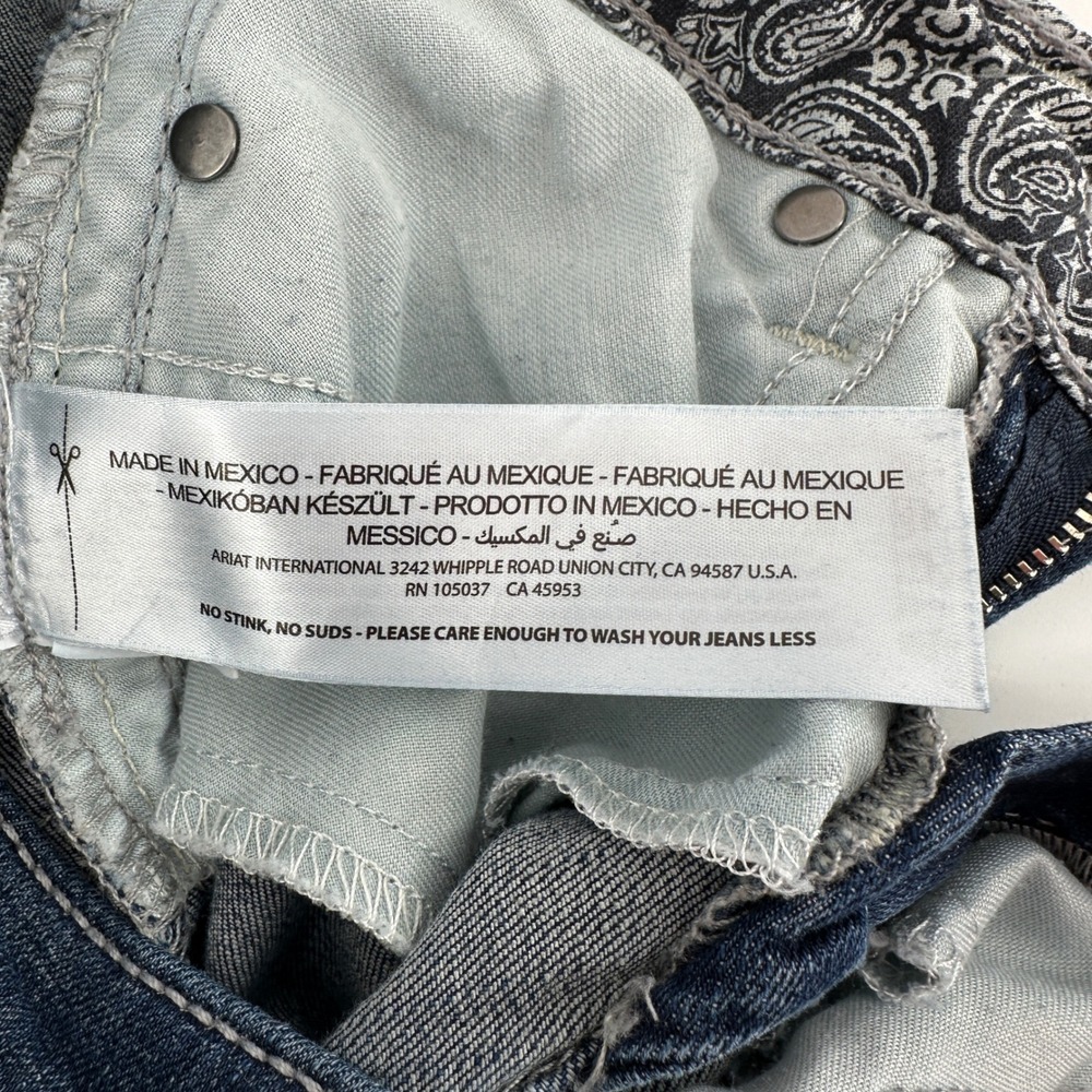 Ariat REAL Bootcut Jeans Kids Size 14 Blue Dark Wash Contrast Stitching - Picture 9 of 16